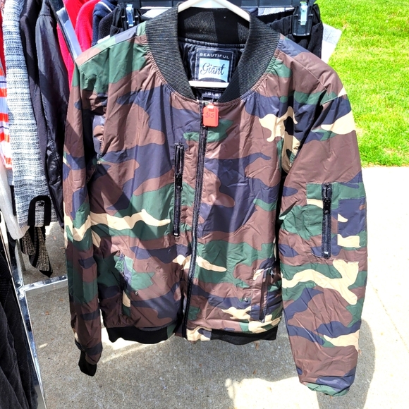 Camo bomber jacket - Picture 2 of 9